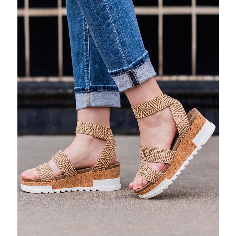 PIERRE DUMAS Drake 2 Woven Wedge Flatform Sandal Women's Size 90